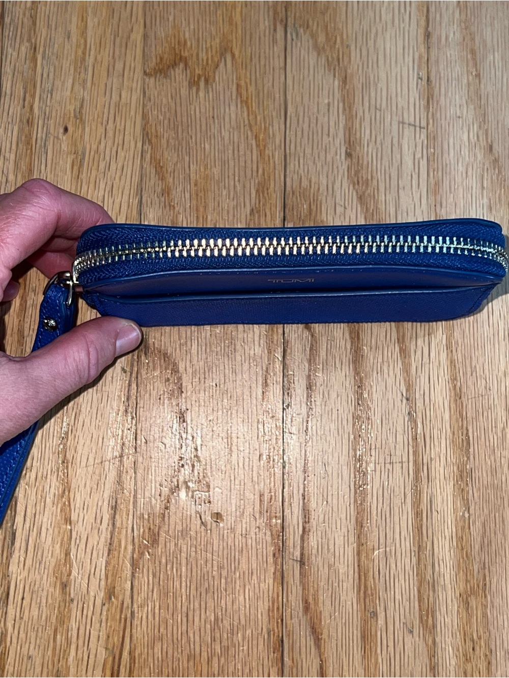 Tumi Blue Leather Wristlet - Picture 5 of 9